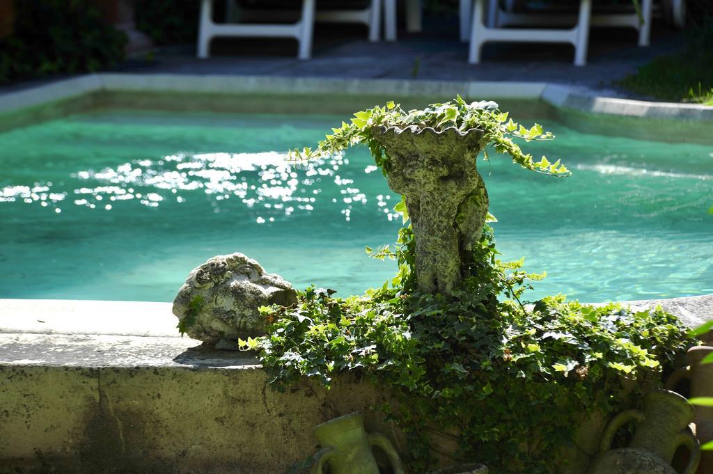 Les Saisons Bed and Breakfast Villeneuve-lès-Avignon Exteriör bild